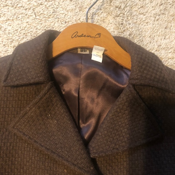 Coat - Picture 3 of 7